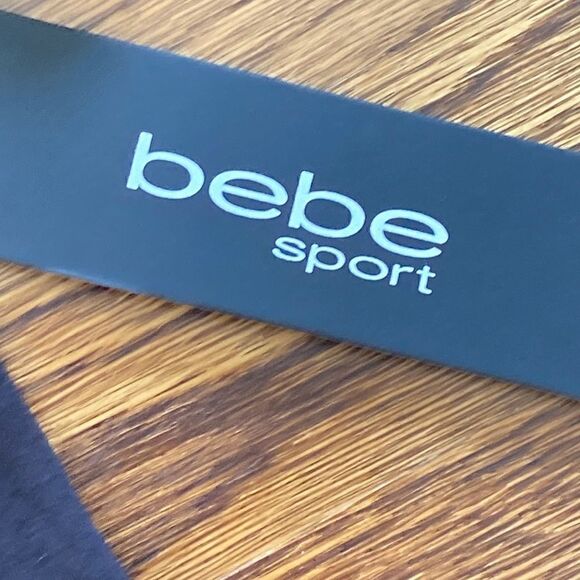 𝅺nwt Bebe Sport Black Logo Top - Size Large - Picture 7 of 8